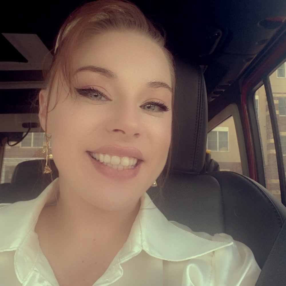 Meet your Posher, Ashley